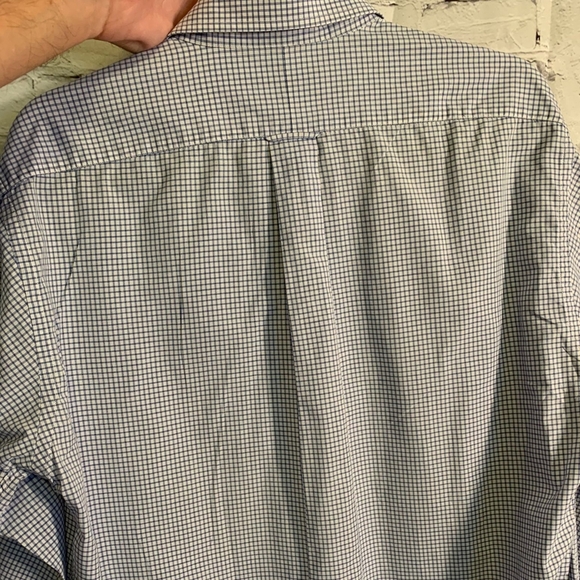 Embassy Row Men's Button Down Shirt - Picture 4 of 5